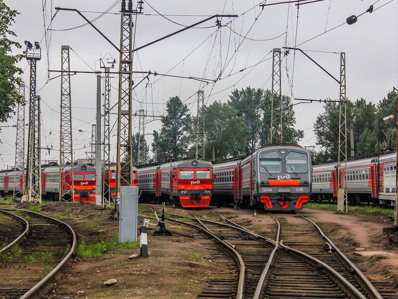 У Санкт-Петербурзі спалили російський локомотив, що перевозив російську зброю, – ГУР.